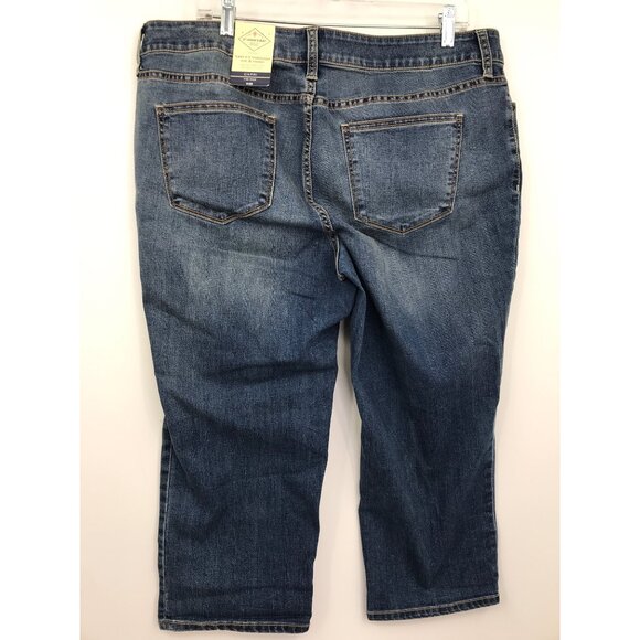St. Johns Bay Mid Rise Denim Capri Jean 16W NEW - Picture 3 of 6